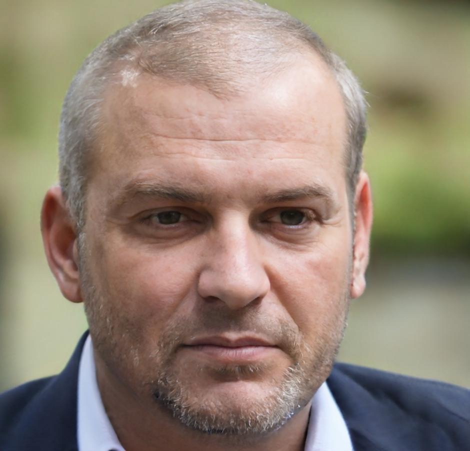 Finnegan Roach, Principal Business Strategist at sytharileo